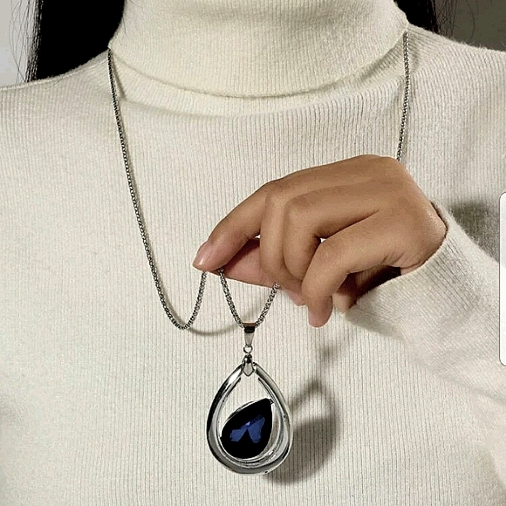 💖Beautiful Blue Teardrop Crystal Necklace